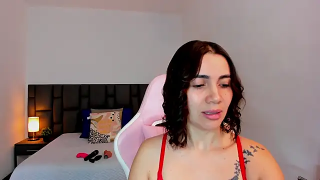 sara ospinna online show from November 27, 2025, 11:32 am