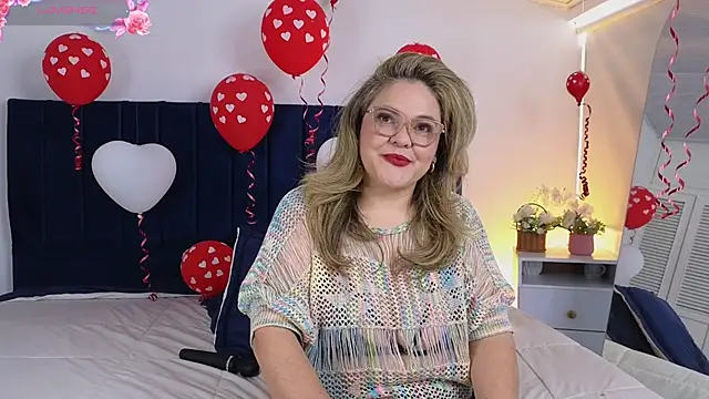 NatashaBlade  online show from February 26, 2026, 12:16 pm