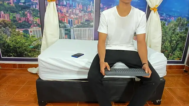 KiraFox1 online show from March 7, 2026, 1:16 pm