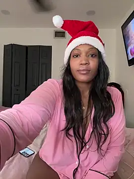 PrincessDreamm online show from December 19, 2025, 9:06 pm