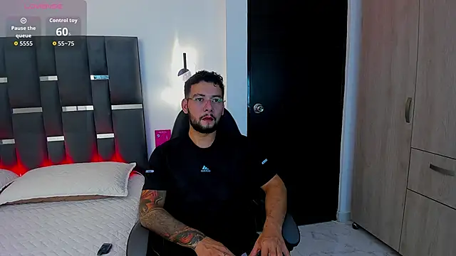 noah corvelle online show from November 16, 2025, 10:57 pm