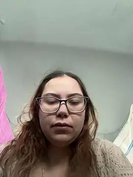 FreakyDreama online show from February 19, 2026, 6:05 pm