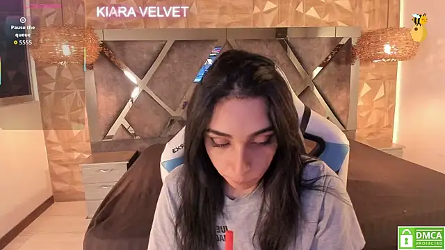 Kiara velvet   online show from April 28, 2026, 5:23 am