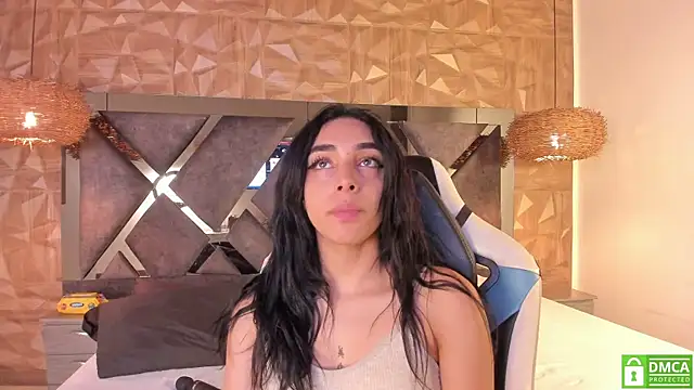 Kiara velvet   online show from April 23, 2026, 3:57 am