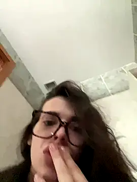 zowi101 online show from December 14, 2025, 9:37 am