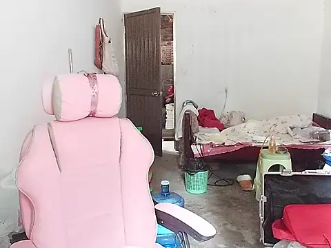 RebelAura online show from November 5, 2025, 12:25 am