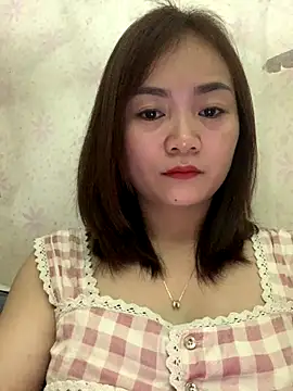 Snapshot of Bana-gibee chatting on December 2, 2025, 5:36 pm Bana-gibee online show from December 2, 2025, 5:36 pm