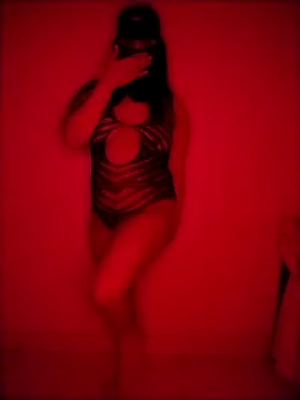 Snapshot of SosoAlby chatting on November 19, 2025, 11:27 pm SosoAlby online show from November 19, 2025, 11:27 pm