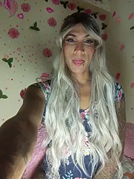 Sthefy luna131 online show from November 19, 2025, 12:10 am