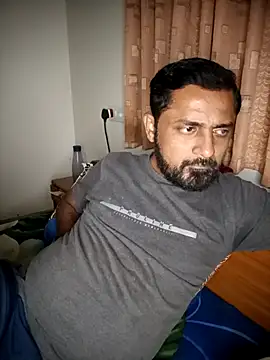 Snapshot of RubyEntity chatting on December 14, 2025, 2:22 pm RubyEntity online show from December 14, 2025, 2:22 pm