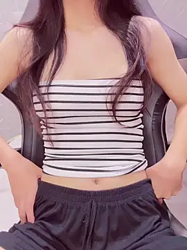 Snapshot of GirlNaughtyFull chatting on November 20, 2025, 7:25 pm GirlNaughtyFull online show from November 20, 2025, 7:25 pm