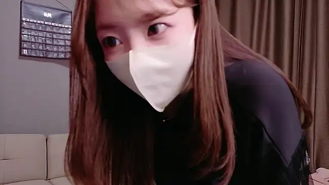 Snapshot of -aotan- chatting on June 7, 2026, 12:54 pm -aotan- online show from June 7, 2026, 12:54 pm