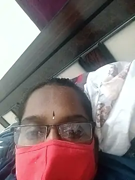 hootypriya online show from January 8, 2026, 5:52 pm