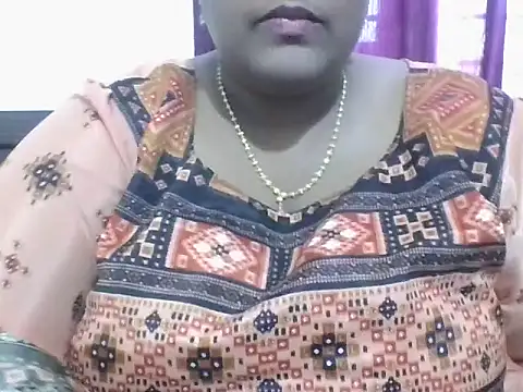 Snapshot of hootypriya chatting on April 9, 2026, 7:47 am hootypriya online show from April 9, 2026, 7:47 am