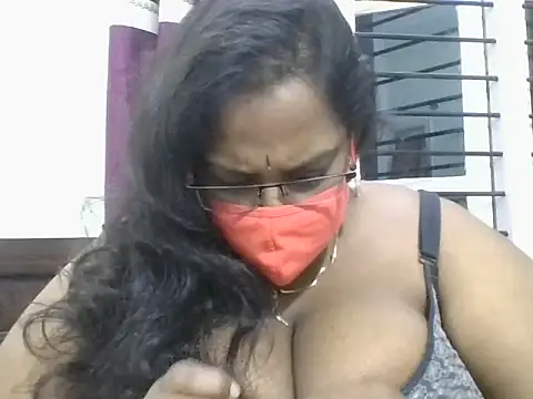 hootypriya online show from February 10, 2026, 11:26 pm