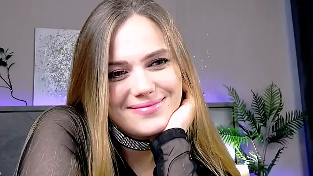 AnabeleBliss online show from July 7, 2026, 1:47 pm
