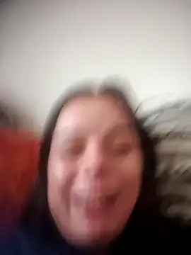 Snapshot of Leacouturierrr chatting on November 4, 2025, 1:59 pm Leacouturierrr online show from November 4, 2025, 1:59 pm