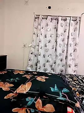 LoveLy-Soneya online show from November 20, 2025, 1:23 pm