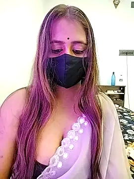 LoveLy-Soneya online show from January 8, 2026, 6:08 am