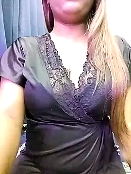 Snapshot of LoveLy-Soneya chatting on April 7, 2026, 7:21 am LoveLy-Soneya online show from April 7, 2026, 7:21 am