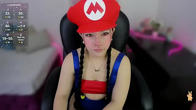 violettabond online show from November 15, 2025, 12:31 pm