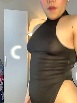 violettabond online show from May 28, 2026, 1:06 pm