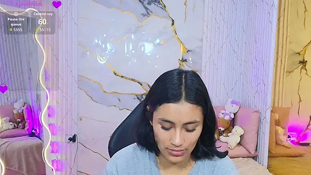 Snapshot of PEACHY_TAY chatting on July 29, 2026, 11:42 am PEACHY TAY online show from July 29, 2026, 11:42 am