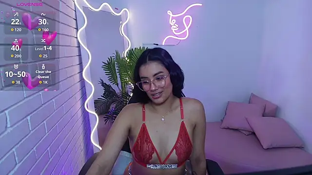 PEACHY TAY online show from December 2, 2025, 11:45 am