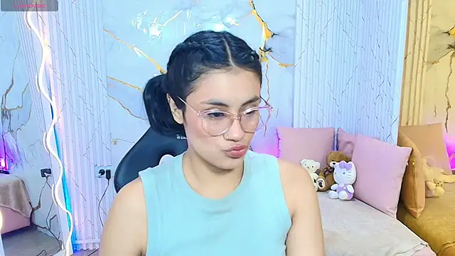 Snapshot of PEACHY_TAY chatting on July 22, 2026, 11:34 am PEACHY TAY online show from July 22, 2026, 11:34 am