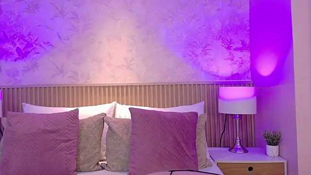 ValeriaMonet online show from April 21, 2026, 7:31 pm