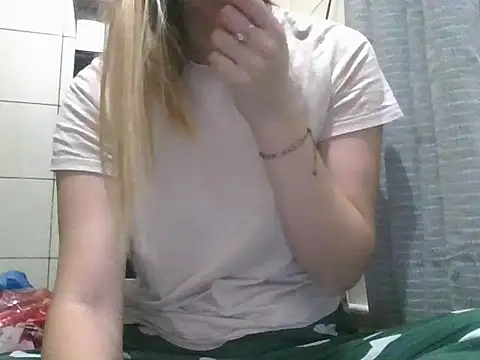 Snapshot of dirty_sasha00 chatting on November 22, 2025, 5:39 am dirty sasha00 online show from November 22, 2025, 5:39 am