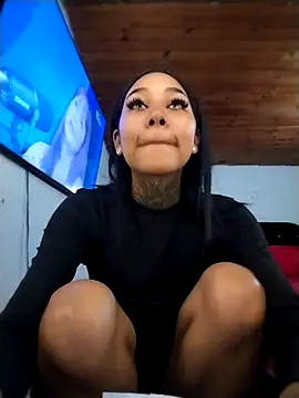 lyam ebony  online show from February 22, 2026, 10:11 pm