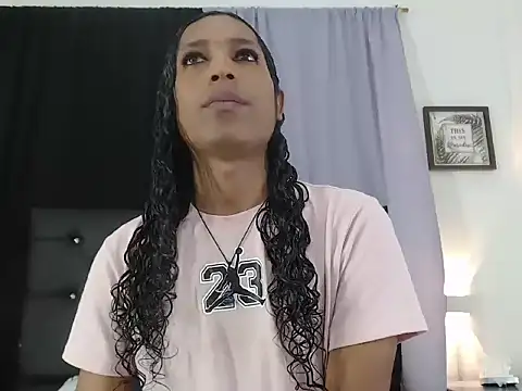 Snapshot of MiaCoock chatting on November 21, 2025, 12:48 pm MiaCoock online show from November 21, 2025, 12:48 pm