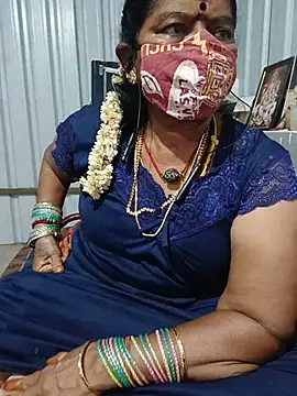 Snapshot of savithasree chatting on August 3, 2026, 5:52 pm savithasree online show from August 3, 2026, 5:52 pm