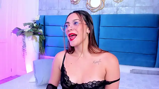 SaraAlvarezx online show from March 14, 2026, 3:56 am