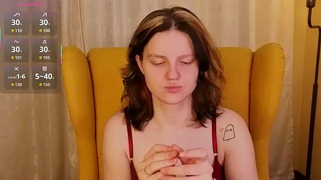 LatinaHuguenin online show from February 26, 2026, 6:52 pm