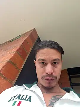 Snapshot of RaySullivan chatting on March 8, 2026, 4:21 pm RaySullivan online show from March 8, 2026, 4:21 pm