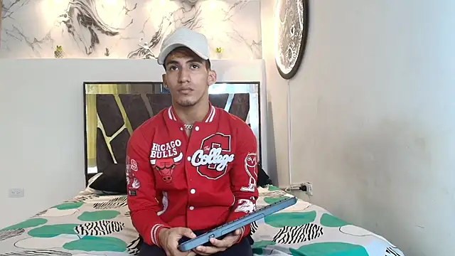 IMPERIO ROMANO online show from December 1, 2025, 7:15 pm