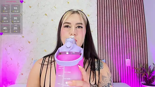 JimenaWhite online show from June 19, 2026, 3:34 am