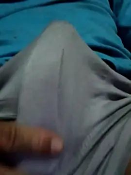 Snapshot of Alvaroz1992 chatting on March 17, 2026, 2:14 am Alvaroz1992 online show from March 17, 2026, 2:14 am