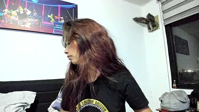 cat rose 25 online show from November 21, 2025, 1:04 am