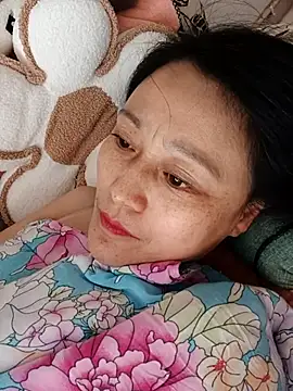 Snapshot of meiNv79 chatting on December 5, 2025, 7:51 am meiNv79 online show from December 5, 2025, 7:51 am