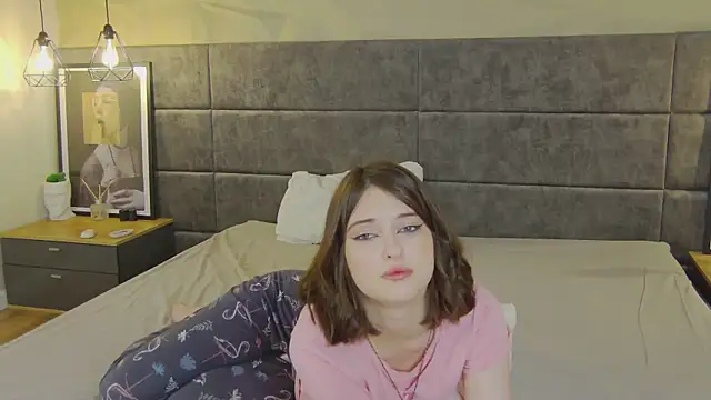 Ruby de Cherry online show from November 14, 2025, 6:17 am