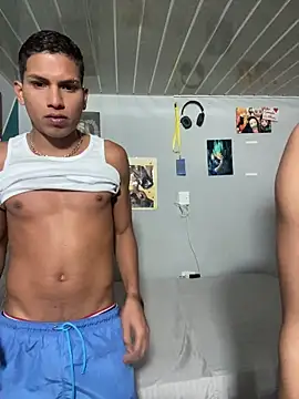 Snapshot of Mike_and_Rayan chatting on February 18, 2026, 3:59 am Mike and Rayan online show from February 18, 2026, 3:59 am