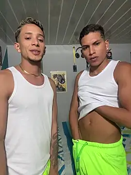 Snapshot of Mike_and_Rayan chatting on February 22, 2026, 1:52 am Mike and Rayan online show from February 22, 2026, 1:52 am