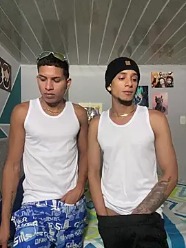 Snapshot of Mike_and_Rayan chatting on March 3, 2026, 5:03 am Mike and Rayan online show from March 3, 2026, 5:03 am