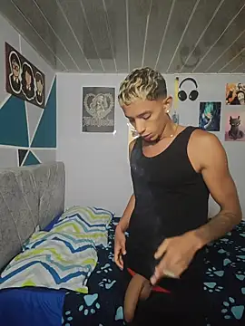 Snapshot of Mike_and_Rayan chatting on March 19, 2026, 3:17 am Mike and Rayan online show from March 19, 2026, 3:17 am