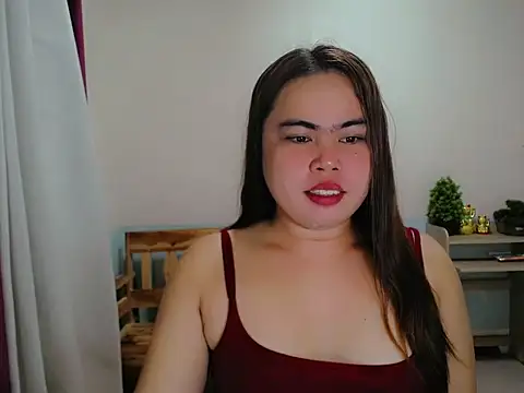 Snapshot of i_hug_you chatting on July 11, 2026, 7:25 pm i hug you online show from July 11, 2026, 7:25 pm