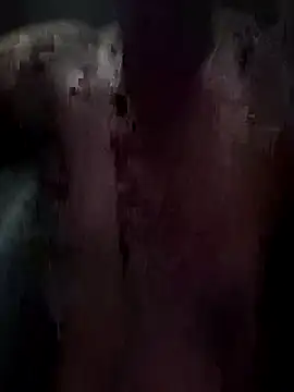 Snapshot of Ferni1410 chatting on December 17, 2025, 5:51 pm Ferni1410 online show from December 17, 2025, 5:51 pm