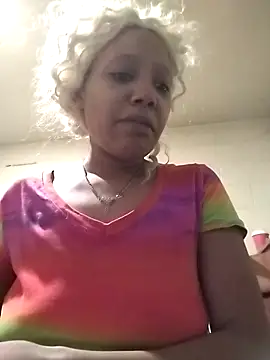 Snapshot of SITHANDRAH chatting on February 14, 2026, 9:53 am SITHANDRAH online show from February 14, 2026, 9:53 am